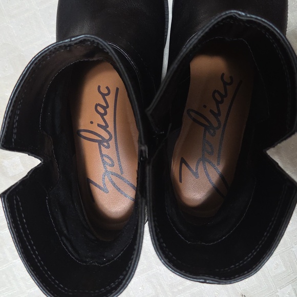 Zodiac Ankle Boots - Picture 5 of 5